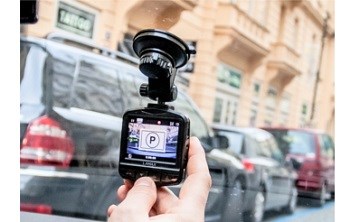 LAMAX C3 ovládání jedním tlačítkem